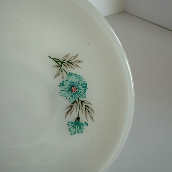 Vintage Anchor Hocking Fire King Bonnie Blue White with Blue Flowers Plate - Picture 2 of 7